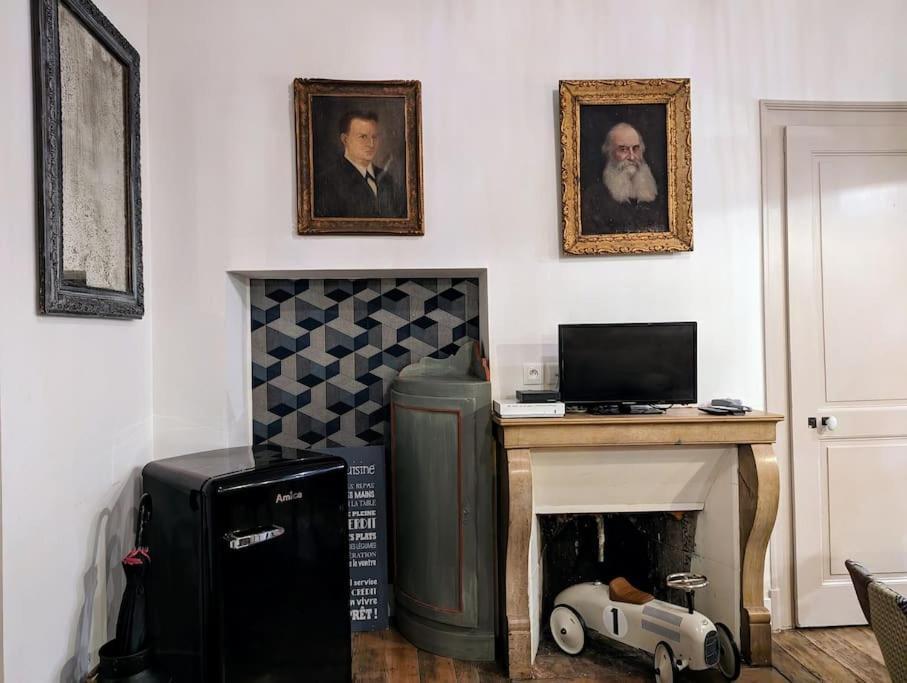L'Appartement Du Voisin D'Hugo Μπεζανσόν Εξωτερικό φωτογραφία